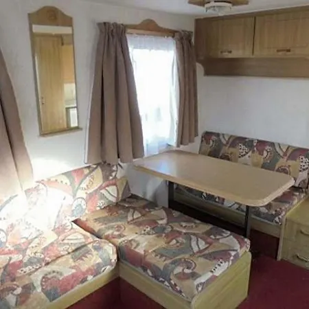 아파트 Kenge Balatonszárszó